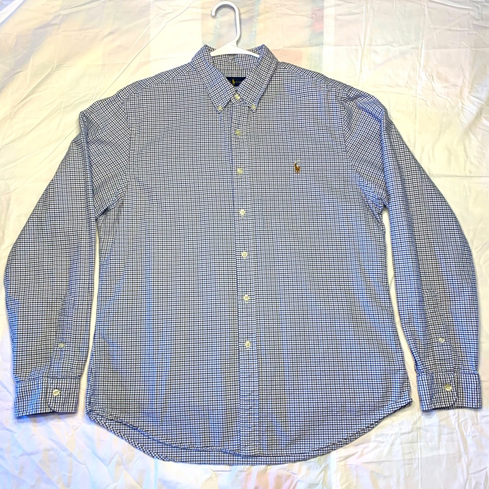 Ralph Lauren men’s slim fit long sleeve dress shirt.
